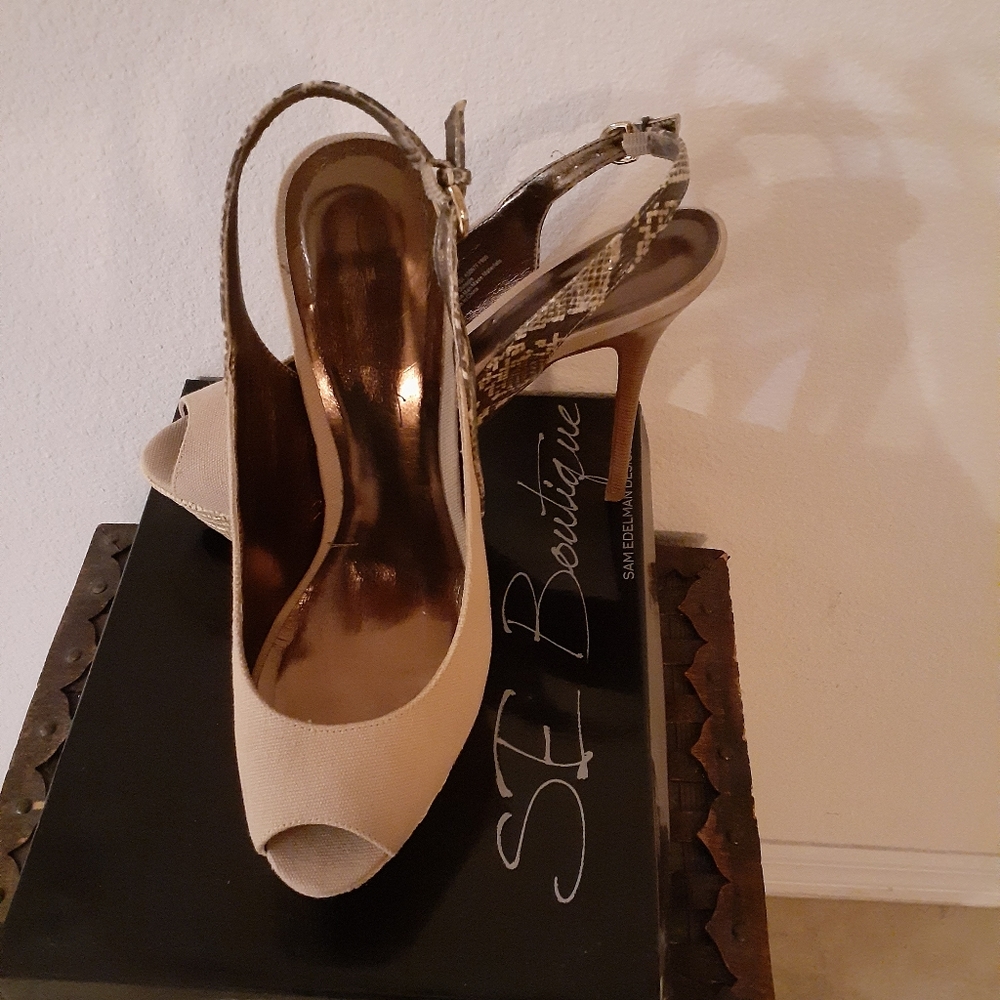 Platform Heels - Picture 3 of 3